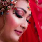 bridal makeup artist at work