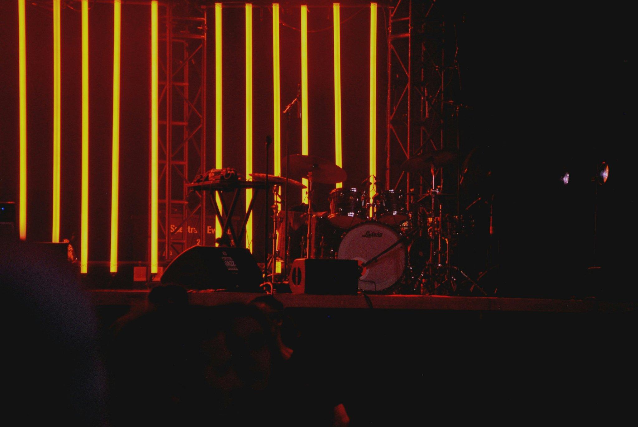 Stage Makeup Tips: The Ultimate Guide to Flawless Performances