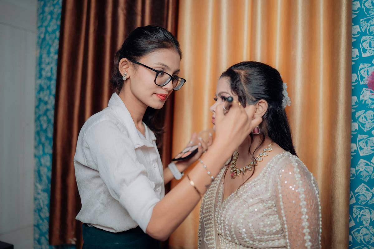 Photo of makeup sponge and brush with text overlay: Blend like a pro